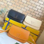 Buy Buy Wholesale Handbags Pallet(100bags for $650) | Largo Pallets
