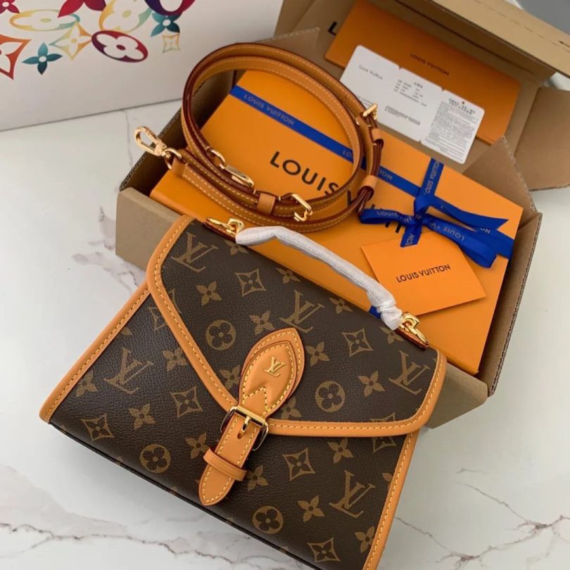 Buy Buy Wholesale Handbags Pallet(100bags for $650) | Largo Pallets